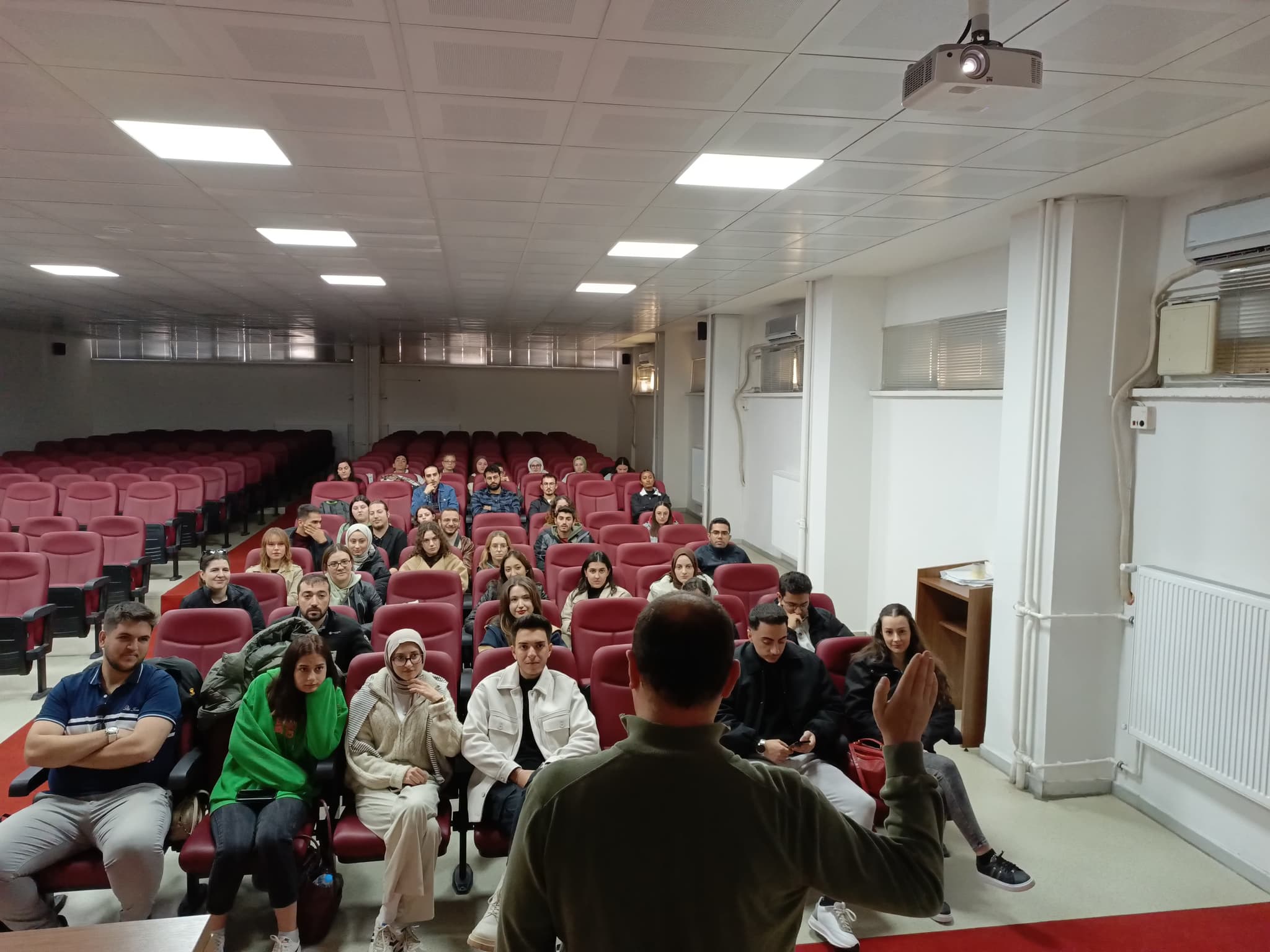 E-Ticaret Kampüs Eğitimi "Tecrübe Sohbetleri" Devam Ediyor